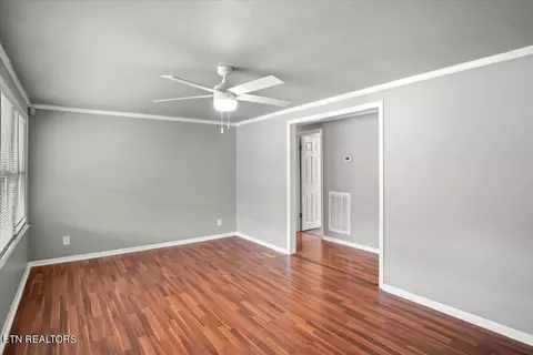 8611 Heiskell Rd, Powell, TN 37849 photo 9