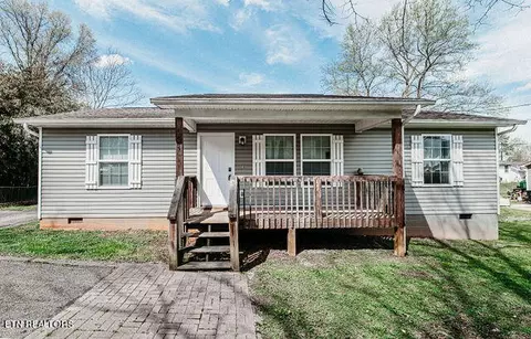 425 Woodlawn Pike, Knoxville, TN 37920
