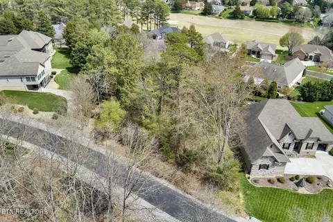 405 Wewoka Cir, Loudon, TN 37774