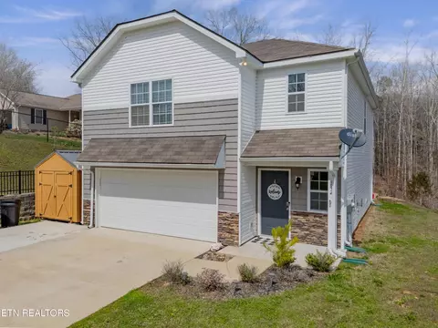 312 Homestead Ct, Kingston, TN 37763