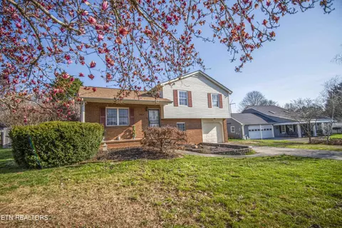 7564 Inverrary Cir, Knoxville, TN 37918
