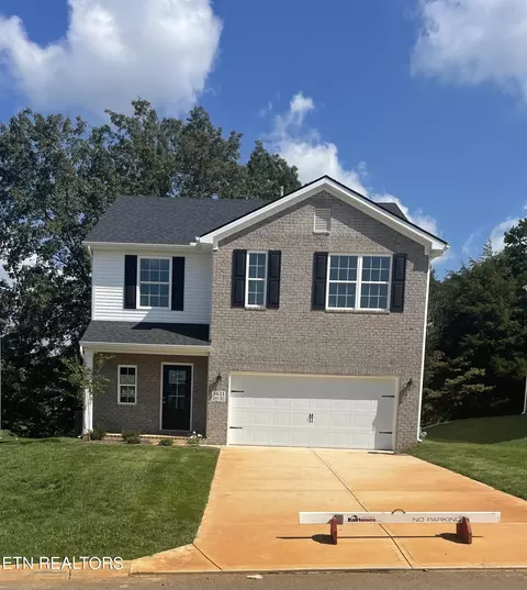 3631 Crimson Cir, Maryville, TN 37801