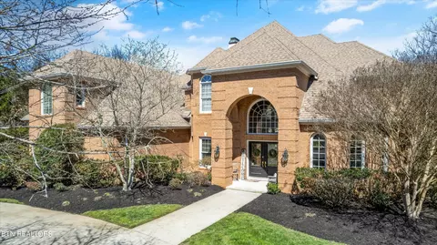 10409 E Port Dr, Knoxville, TN 37922