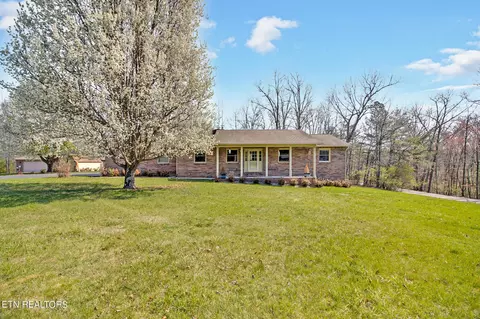 1026 Mimosa Ln, Crossville, TN 38572