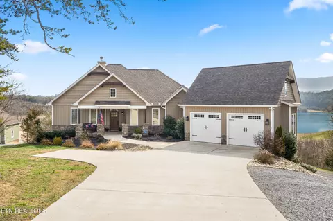 139 Rupert Dr, Dandridge, TN 37725