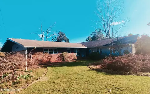 8612 Wimbledon Dr, Knoxville, TN 37923
