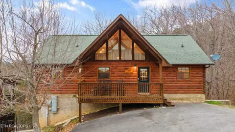 1524 Boo Boos Way, Sevierville, TN 37862