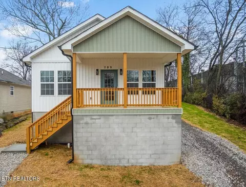 705 Sidebrook Ave, Knoxville, TN 37921