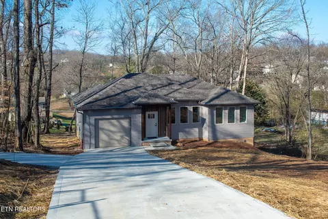 1745 Drexel Dr, Powell, TN 37849
