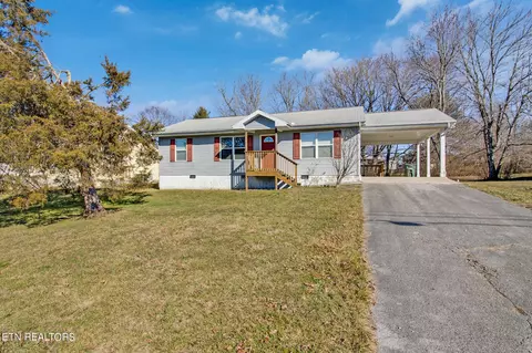 80 Deerfield Rd, Crossville, TN 38555