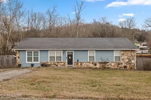 3716 Vienna Dr, Knoxville, TN 37912