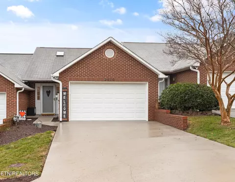 2482 Glen Meadow Rd, Knoxville, TN 37909