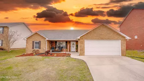 6711 Casa Bella Dr, Knoxville, TN 37918