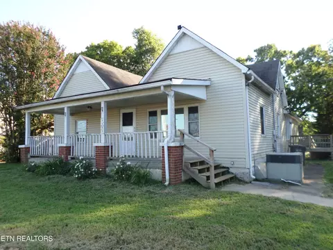4907 Rowan Rd, Knoxville, TN 37912