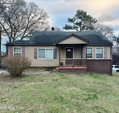 2021 Saxton Ave, Knoxville, TN 37915