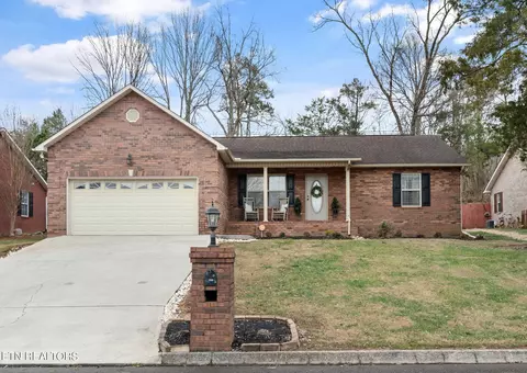 2336 Sunnywood Ln, Knoxville, TN 37912