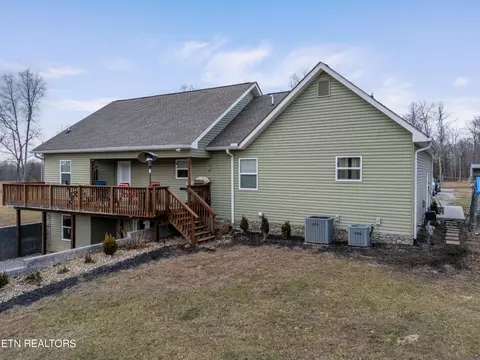 117 Pine Flat Rd, Deer Lodge, TN 37726 photo 4
