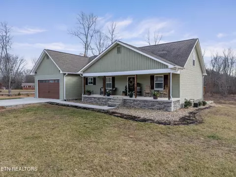 117 Pine Flat Rd, Deer Lodge, TN 37726 photo 2