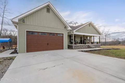 117 Pine Flat Rd, Deer Lodge, TN 37726 photo 3
