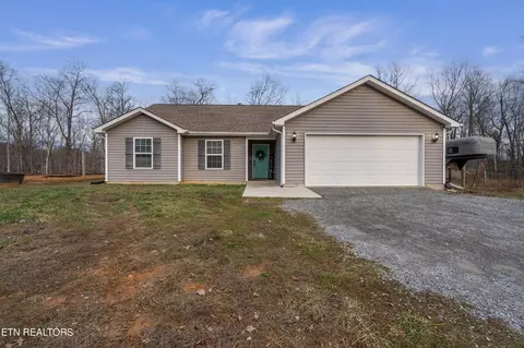 107 Riven Dale Ter, Harriman, TN 37748