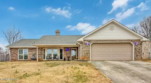 1420 Beaumont Ave, Maryville, TN 37803