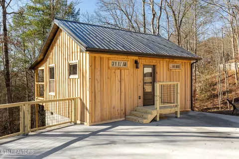 10795152 Shell Mountain Rd, Sevierville, TN 37876
