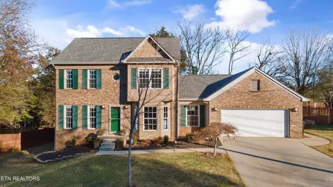 1232 Wenlock Rd, Knoxville, TN 37922
