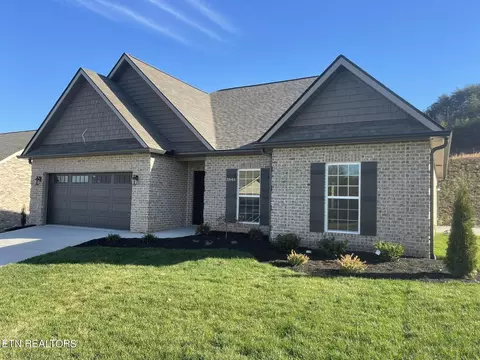3858 Doral Dr, Maryville, TN 37801