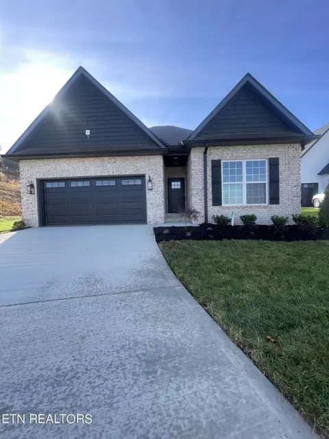3844 Doral Dr, Maryville, TN 37801