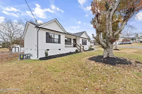 7704 Rymark Ct, Powell, TN 37849 photo 3