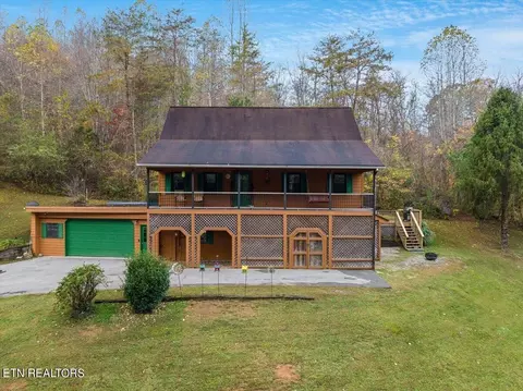 160 Rainbow Ln, La Follette, TN 37766