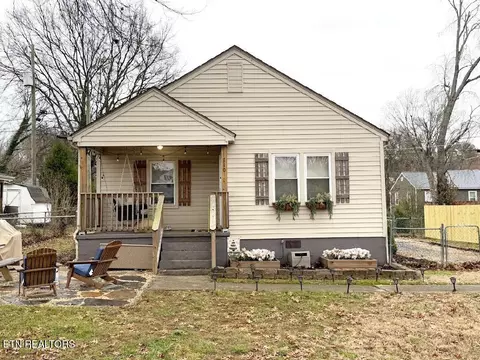 710 E Quincy Ave, Knoxville, TN 37917