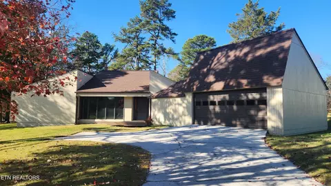 609 Glen Willow Dr, Knoxville, TN 37934