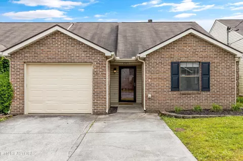 8507 Islandic St, Knoxville, TN 37931