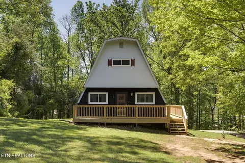 523 Bob White Dr, Loudon, TN 37774