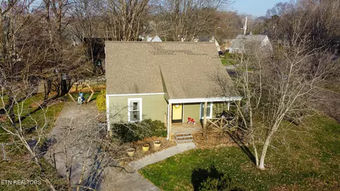 1842 Longcress Dr, Knoxville, TN 37918
