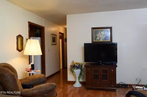 684 Dogwood Ln, Talbott, TN 37877 photo 12