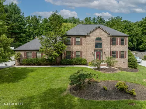 217 Long Bow Rd, Knoxville, TN 37934