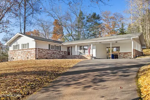 107 E Morningside Dr, Oak Ridge, TN 37830