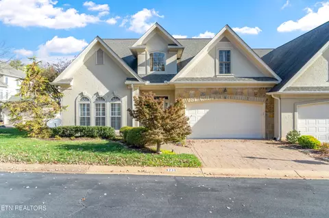 9230 Honors Way, Knoxville, TN 37922