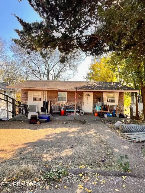 828 W Scott Ave, Knoxville, TN 37921