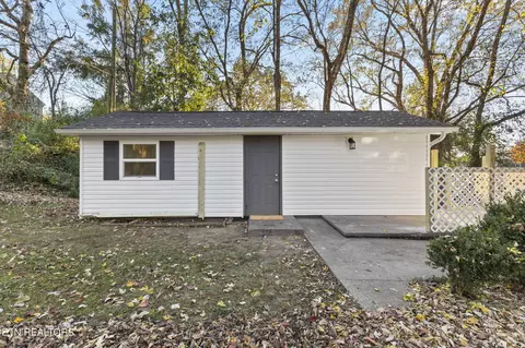 2930 Sunset Ave, Knoxville, TN 37914