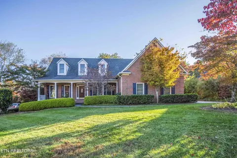 344 Farragut Crossing Dr, Knoxville, TN 37934