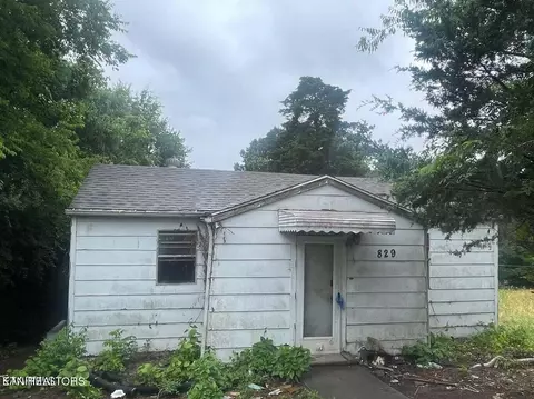 829 W Woodland Ave, Knoxville, TN 37921
