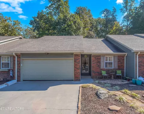 306 Camelot Ct, Knoxville, TN 37922
