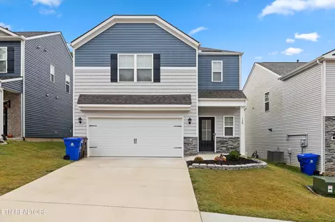 130 Harbour Pointe Ln, Oak Ridge, TN 37830