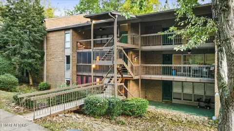 8512 Madrid Ct #79, Knoxville, TN 37923