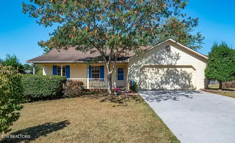 1417 Cedar Park Dr, Maryville, TN 37803