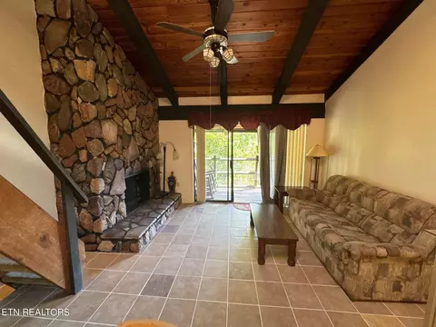 1081 Cove Rd #632, Sevierville, TN 37876