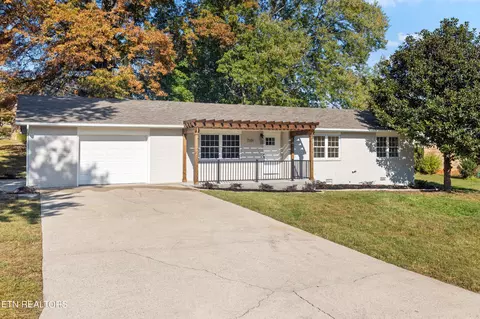 7101 Castalie Ln, Knoxville, TN 37918
